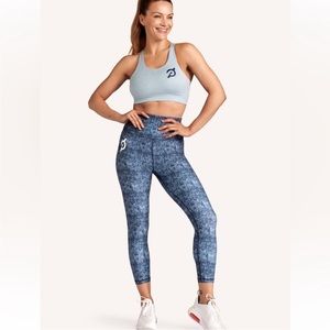 Peloton Cadence Blue Gray Cropped Leggings Size Large